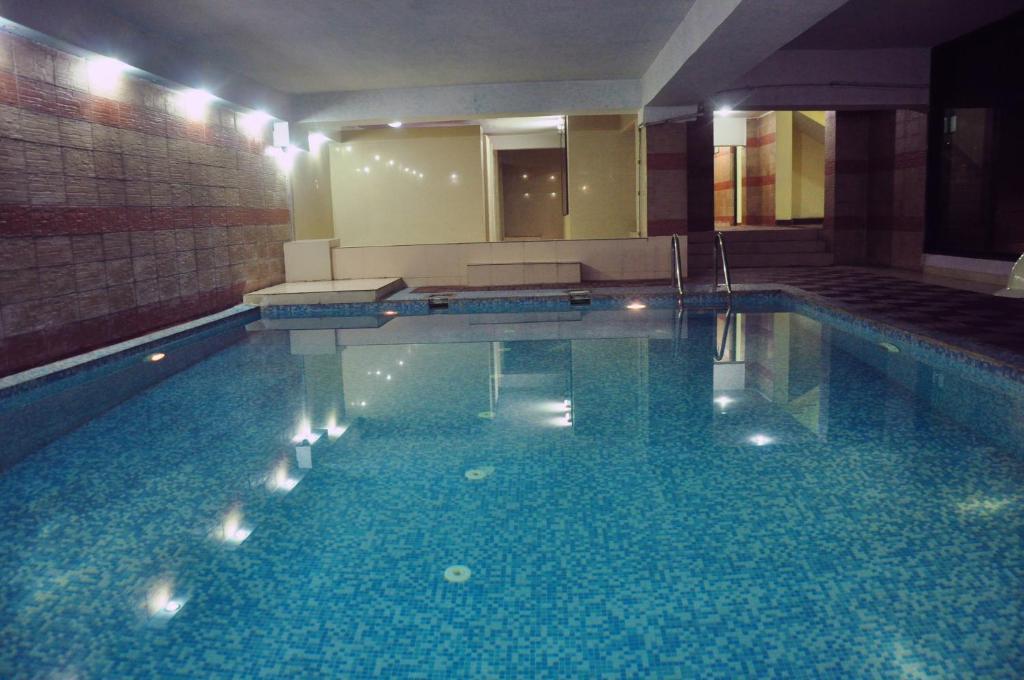 כלכותה Landmark Hotel מראה חיצוני תמונה