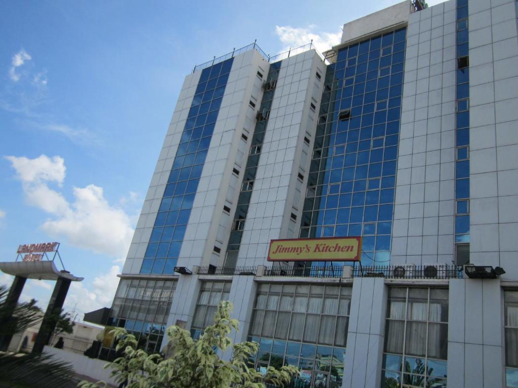 כלכותה Landmark Hotel מראה חיצוני תמונה